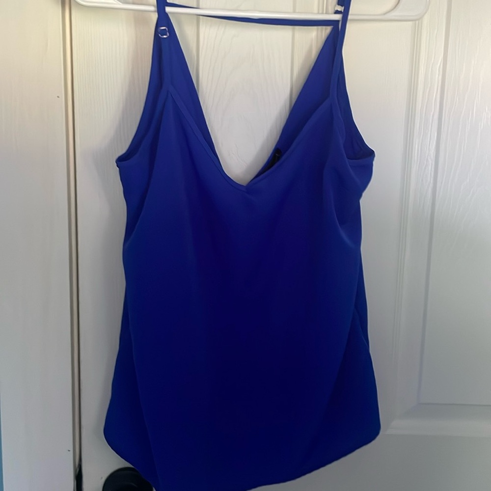 Derek Hart medium blue tank top